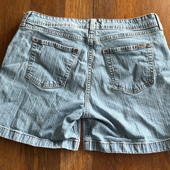 Levi Strauss Signature Jean Shorts light wash size misses 14 - Picture 3 of 11